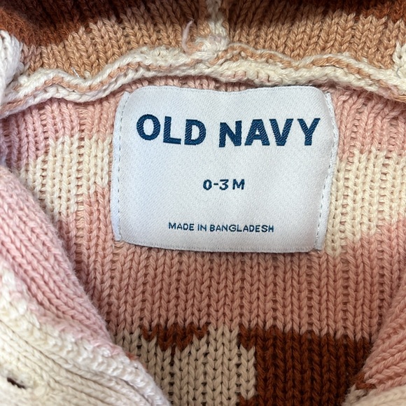 0-3M Old Navy warm knit sweater jacket - Picture 3 of 3